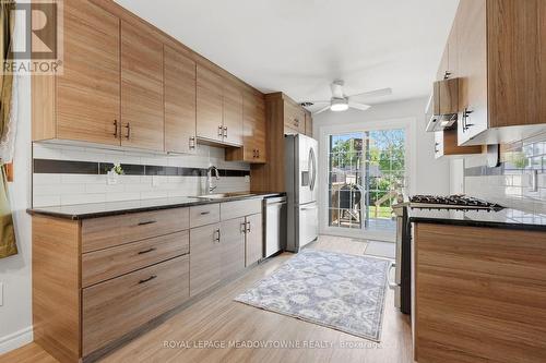 26 Moultrey Crescent, Halton Hills, ON - Indoor Photo Showing Kitchen