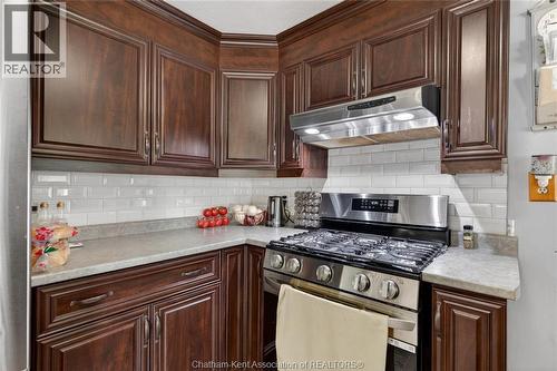 944 Mcnaughton Avenue, Chatham, ON - Indoor Photo Showing Kitchen