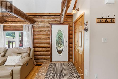 Beautiful log construction. - 1205 Zion Road, Kawartha Lakes (Mariposa), ON - Indoor Photo Showing Garage