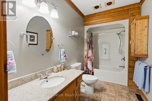 Spacious 4-piece bathroom - 1205 Zion Road, Kawartha Lakes (Mariposa), ON - Indoor Photo Showing Other Room