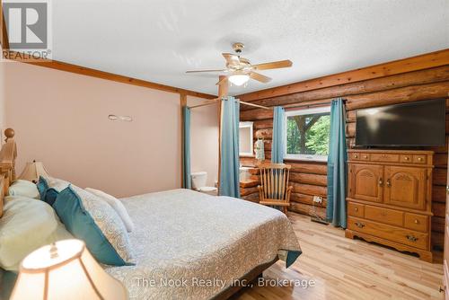 Primary bedroom with double closet. - 1205 Zion Road, Kawartha Lakes (Mariposa), ON - Indoor Photo Showing Bathroom