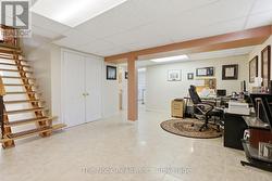 Huge space with plenty of light. - 