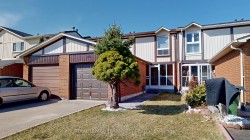 68 Phalen Crescent Toronto, ON M1V 1Y6