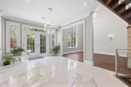 2480 Upper Valley Crescent, Oakville, ON - Indoor Photo Showing Other Room