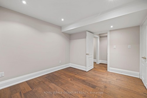 2480 Upper Valley Crescent, Oakville, ON - Indoor Photo Showing Other Room