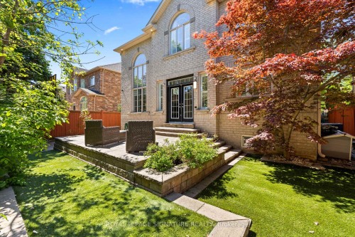 2480 Upper Valley Crescent, Oakville, ON - Outdoor