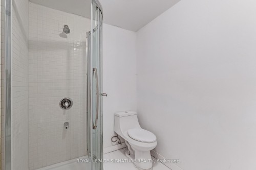 3161 Bayview Avenue, Toronto, ON - Indoor Photo Showing Bathroom