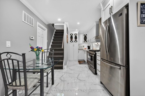 219 Hess Street S, Hamilton, ON - Indoor