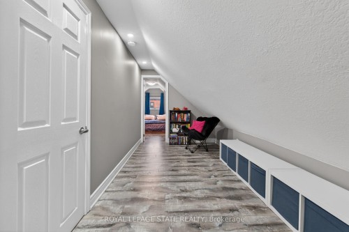 219 Hess Street S, Hamilton, ON - Indoor Photo Showing Other Room