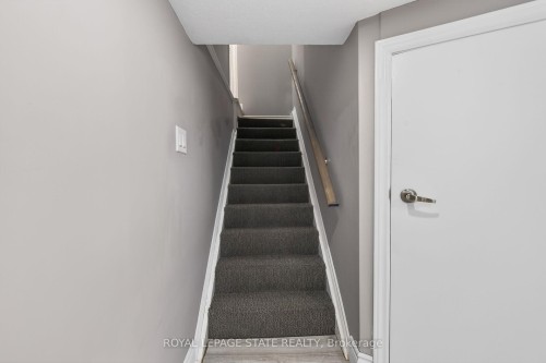 219 Hess Street S, Hamilton, ON - Indoor Photo Showing Other Room