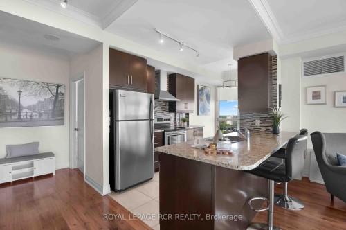1702-100 John Street, Brampton, ON - Indoor Photo Showing Kitchen