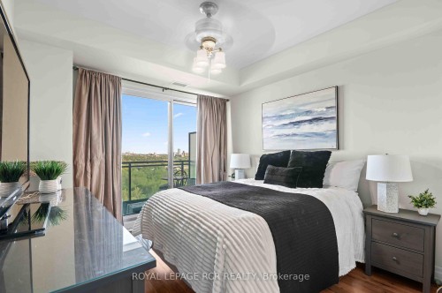 1702-100 John Street, Brampton, ON - Indoor Photo Showing Bedroom