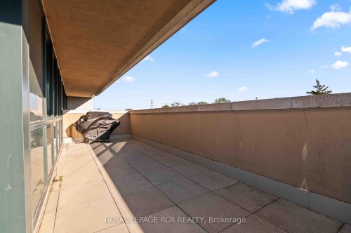 1702-100 John Street, Brampton, ON - Outdoor