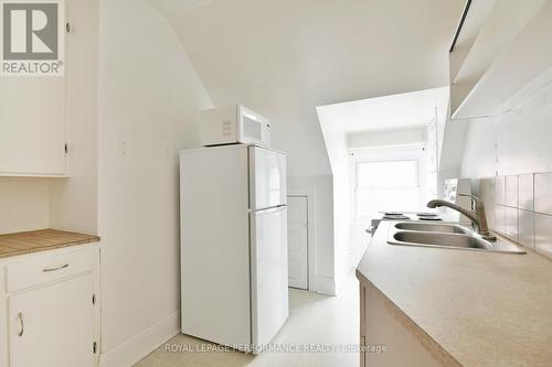 66 Delaware Avenue, Ottawa, ON - Indoor Photo Showing Other Room