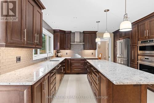 1410 Sherruby Way, Ottawa, ON - Indoor Photo Showing Kitchen With Stainless Steel Kitchen With Upgraded Kitchen