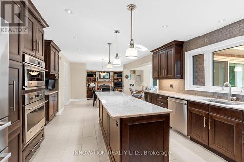 1410 Sherruby Way, Ottawa, ON - Indoor Photo Showing Kitchen With Upgraded Kitchen