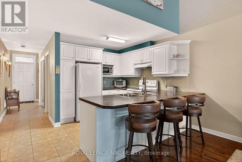 9 - 4300 Kalar Road, Niagara Falls (Ascot), ON - Indoor Photo Showing Kitchen