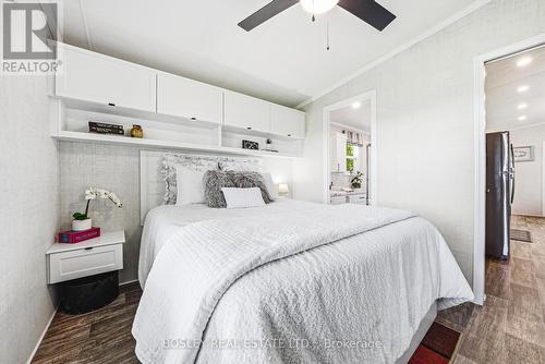 522 - 1501 Line 8 Road, Niagara-On-The-Lake (Queenston), ON - Indoor Photo Showing Bedroom