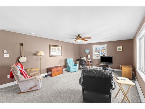 2535 Route 102, Lincoln, NB 