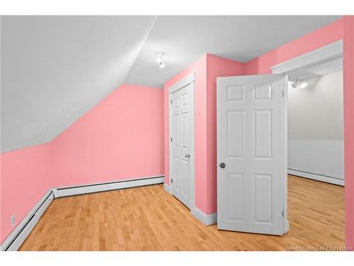 2535 Route 102, Lincoln, NB 