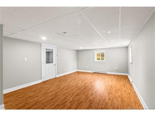 2535 Route 102, Lincoln, NB 