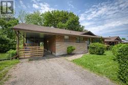 101 BUNTING ROAD St. Catharines (E. Chester), ON L2P 3G8