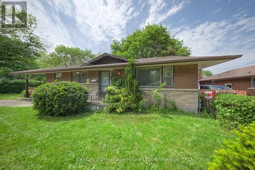 101 BUNTING ROAD  St. Catharines (E. Chester), ON L2P 3G8