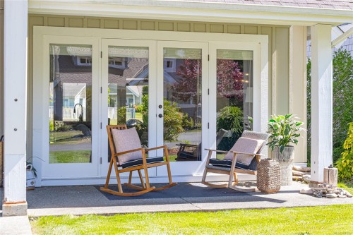 #15-5251 Island Hwy West, Qualicum Beach, BC 