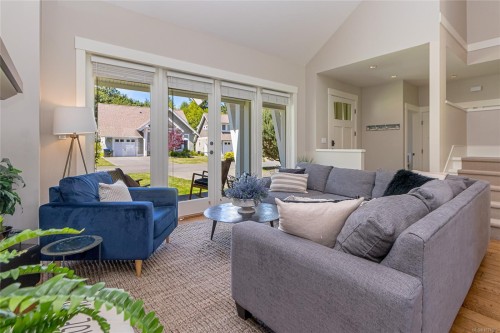#15-5251 Island Hwy West, Qualicum Beach, BC 
