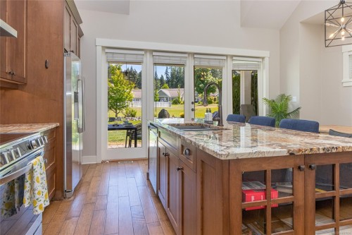 #15-5251 Island Hwy West, Qualicum Beach, BC 