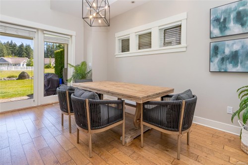 #15-5251 Island Hwy West, Qualicum Beach, BC 