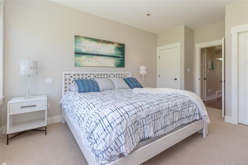 #15-5251 Island Hwy West, Qualicum Beach, BC 