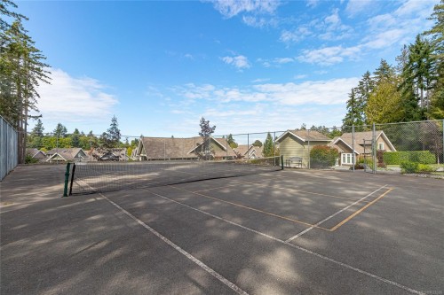 #15-5251 Island Hwy West, Qualicum Beach, BC 