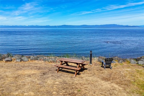 #15-5251 Island Hwy West, Qualicum Beach, BC 