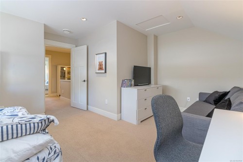#15-5251 Island Hwy West, Qualicum Beach, BC 