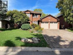 651 DEERVALLEY Road  Ancaster, ON L9G 4C9