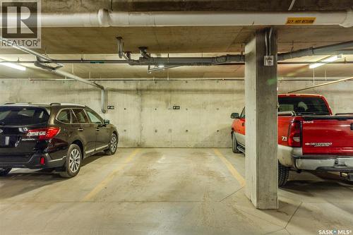 5109 110 Willis Crescent, Saskatoon, SK - Indoor Photo Showing Garage