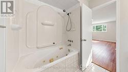 Ensuite Bathroom - 