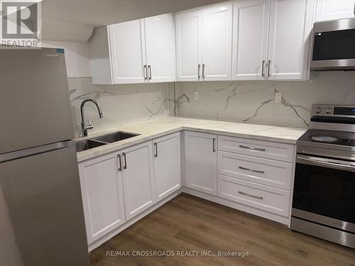 82 Jack Monkman Crescent, Markham, ON - Indoor Photo Showing Kitchen With Double Sink
