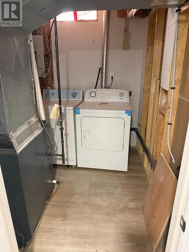 82 Jack Monkman Crescent, Markham, ON - Indoor Photo Showing Laundry Room