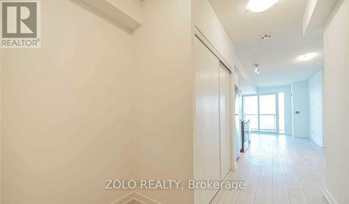 B520 - 3200 Dakota Common, Burlington, ON - Indoor Photo Showing Other Room