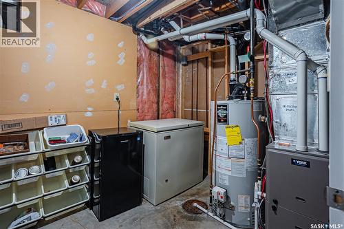 215 Neatby Crescent, Saskatoon, SK - Indoor Photo Showing Basement