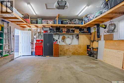 215 Neatby Crescent, Saskatoon, SK - Indoor