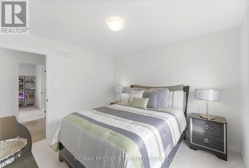 80 Explorer Way, Thorold, ON - Indoor Photo Showing Bedroom