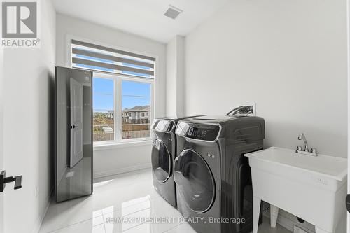 80 Explorer Way, Thorold, ON - Indoor Photo Showing Laundry Room