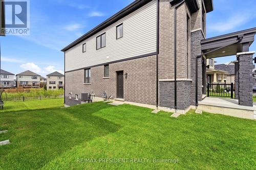 80 Explorer Way, Thorold, ON - Outdoor