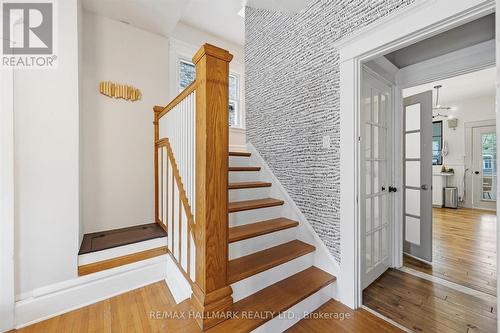 102 Carrick Avenue, Hamilton, ON - Indoor Photo Showing Other Room