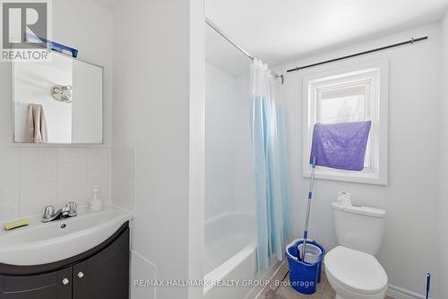 912 St Laurent Boulevard S, Ottawa, ON 