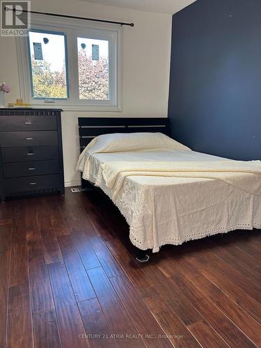 87 Avenue Road, Richmond Hill, ON - Indoor Photo Showing Bedroom
