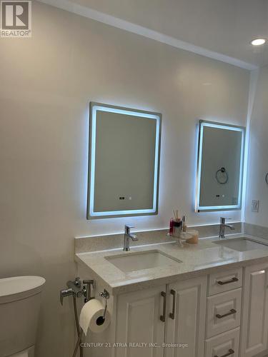 87 Avenue Road, Richmond Hill, ON - Indoor Photo Showing Bathroom